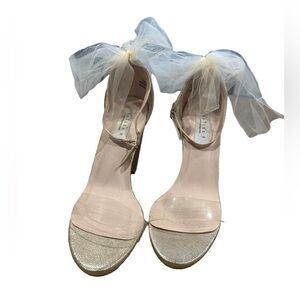 Kailee P gold Silver shimmer wedding heels size 10